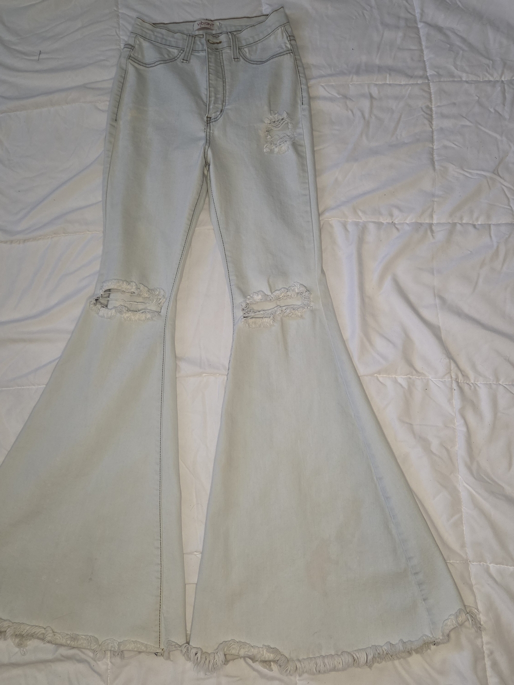 Vibrant MIU Size 27 7 Women’s Light Wash Bell Bottom Jeans - Light Blue - Picture 4 of 9
